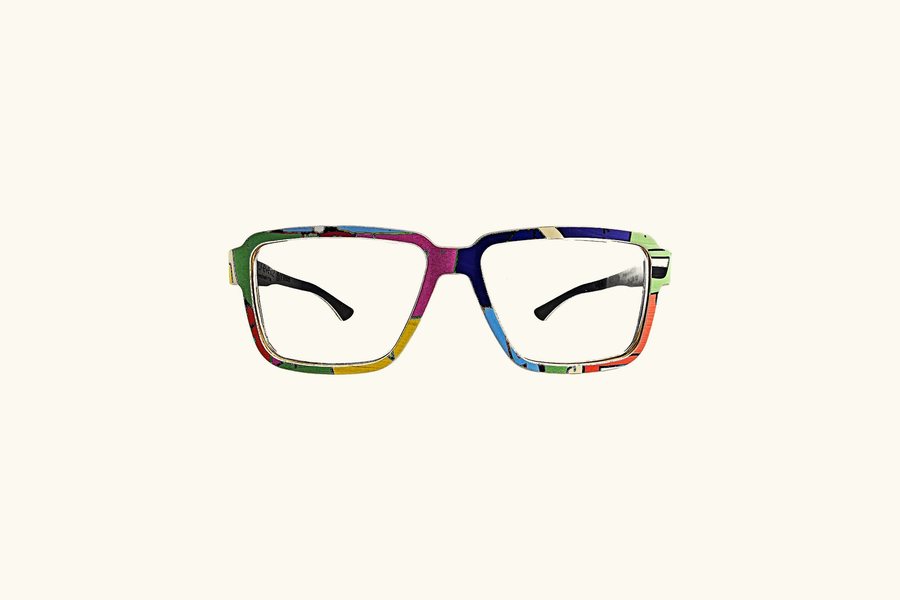 Monture W-eye × Petit Niochi, façade peinte de couleurs vives.